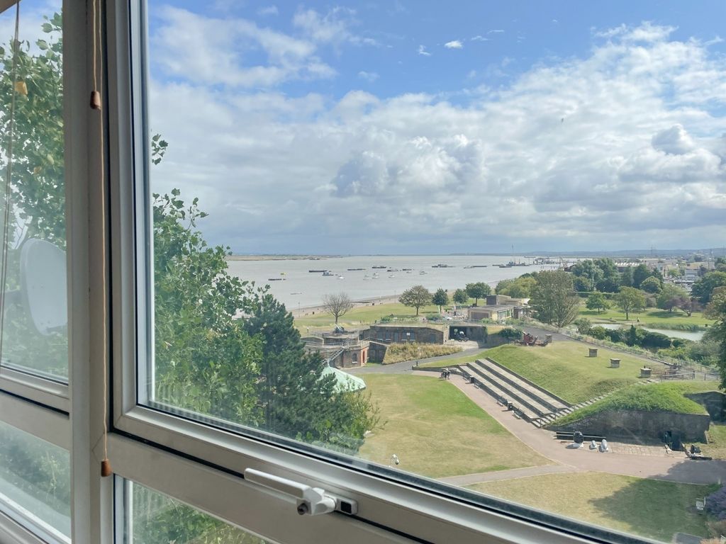 Property photo 2 of 9 4563993