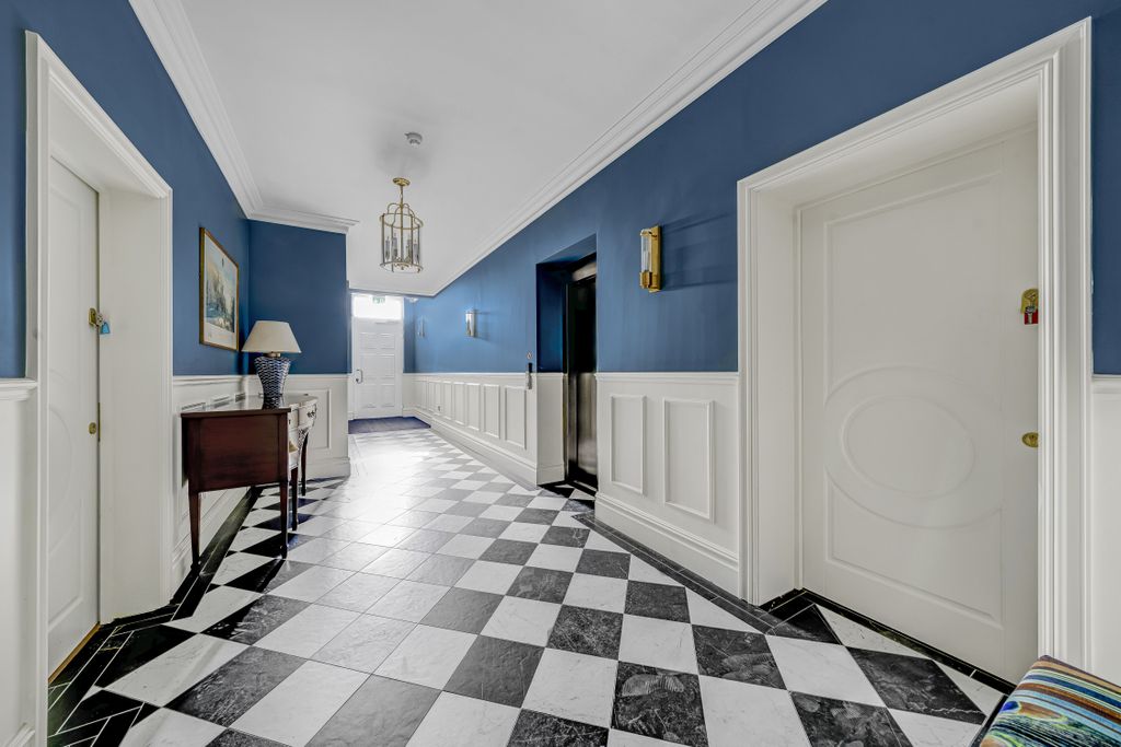 Property photo 1 of 13 Flat_2-26