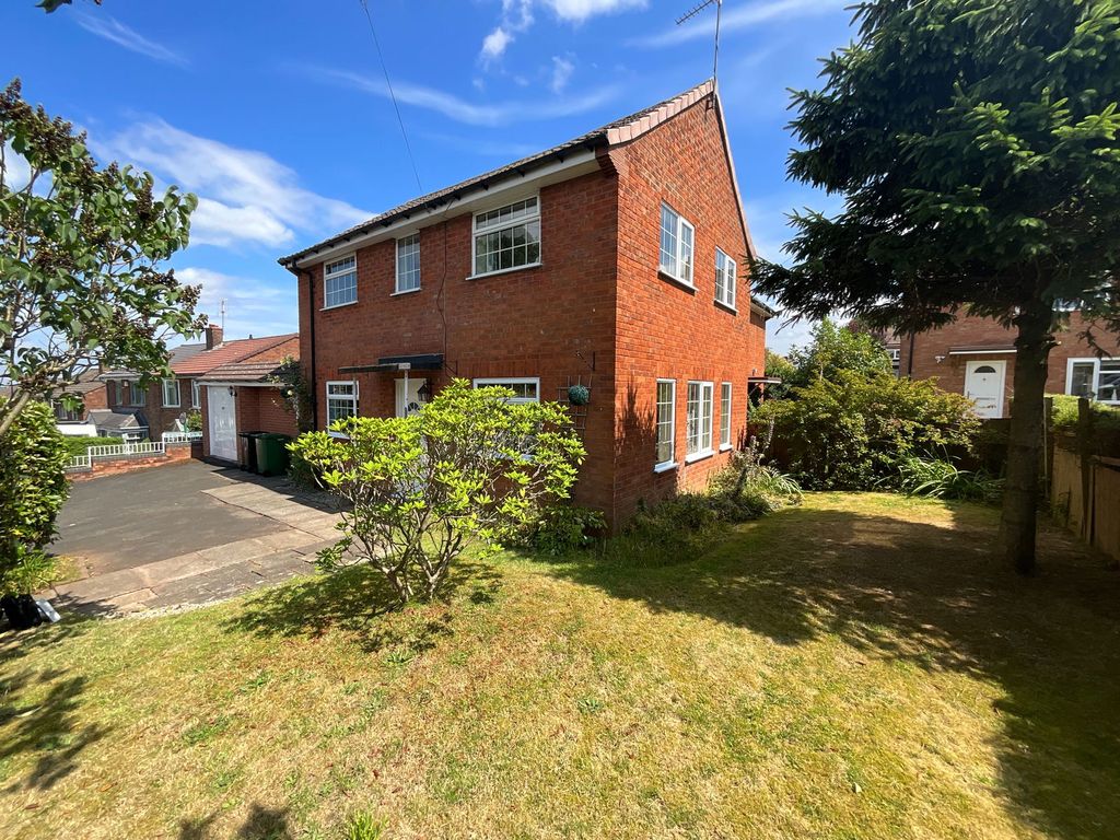 Property photo 2 of 11