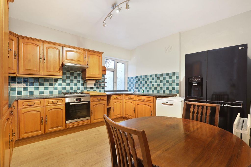 Property photo 3 of 13 Cmpib6Da.Jpeg