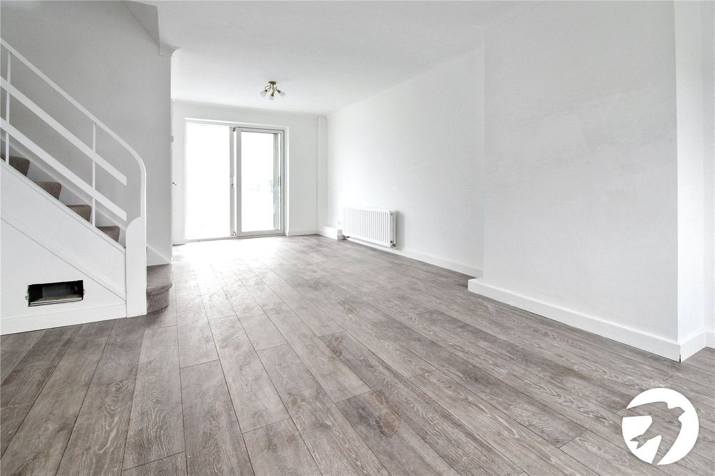 Property photo 2 of 10 Lounge/Diner