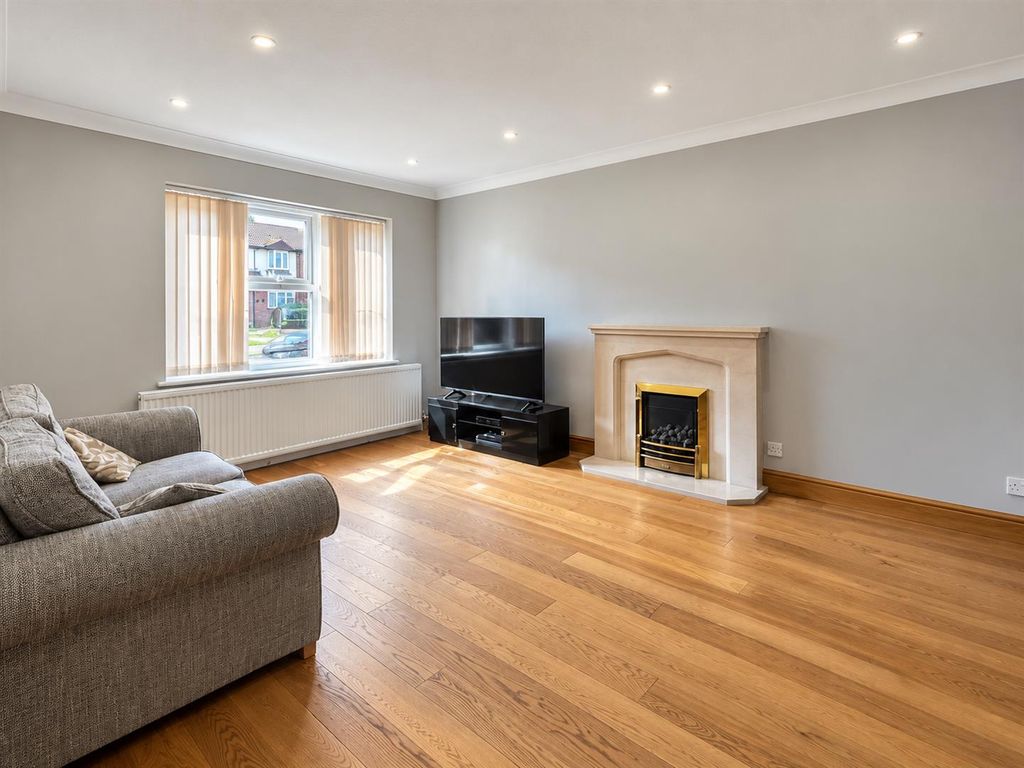 Property photo 3 of 25 2Edf5409-4Dfe-41Be-B147-0F7Db84C7D4C.Png
