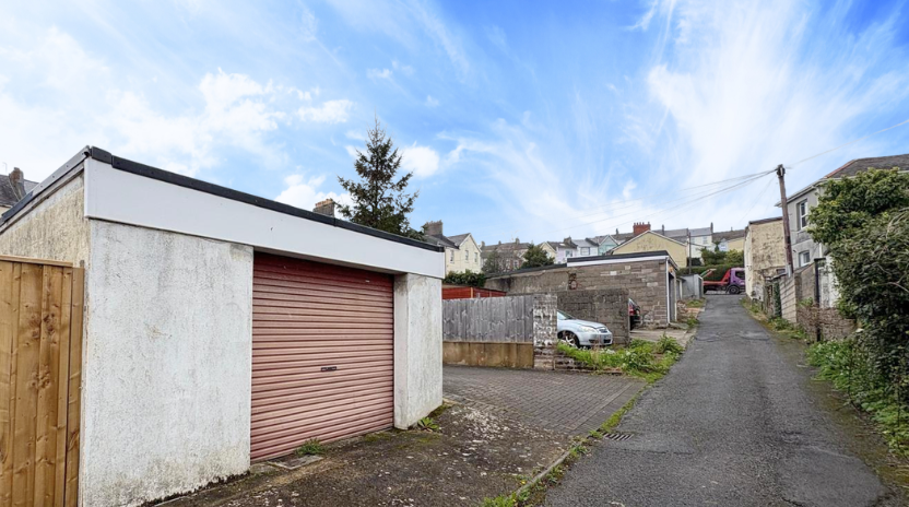 Property photo 3 of 14