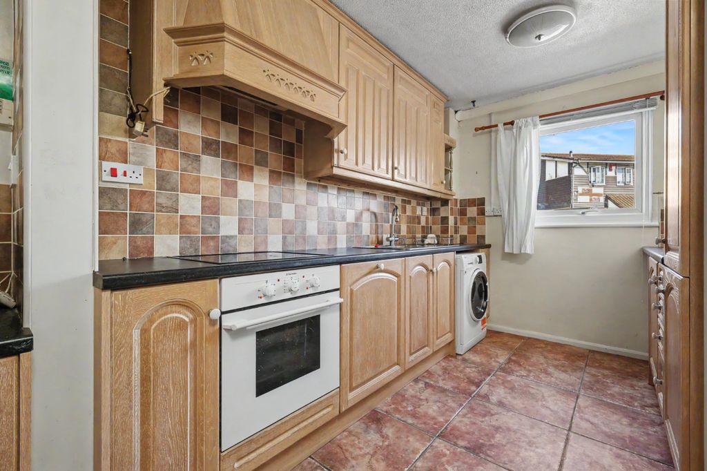 Property photo 2 of 15 4736427