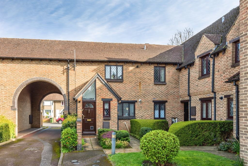 Property photo 1 of 9