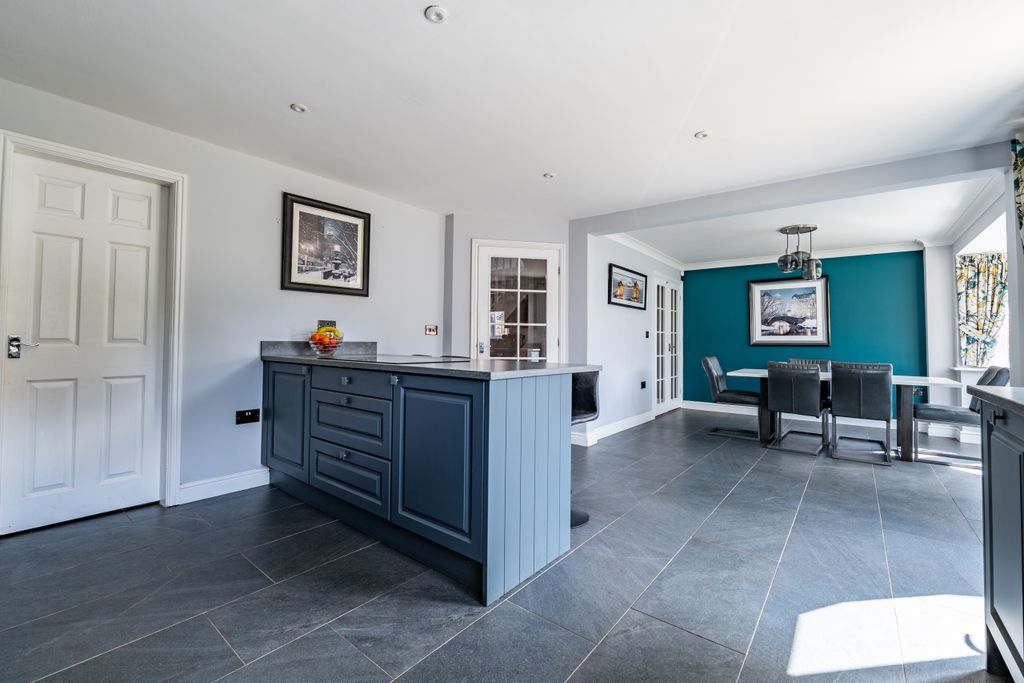 Property photo 3 of 23 Photo 3