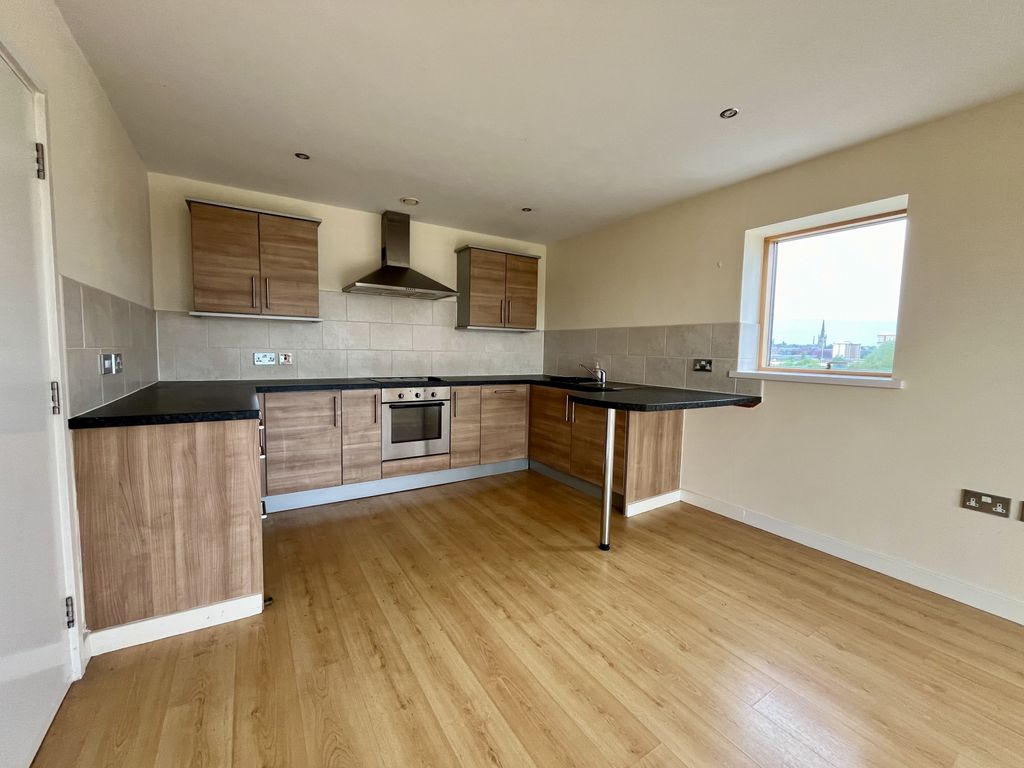 Property photo 3 of 9 Gallery