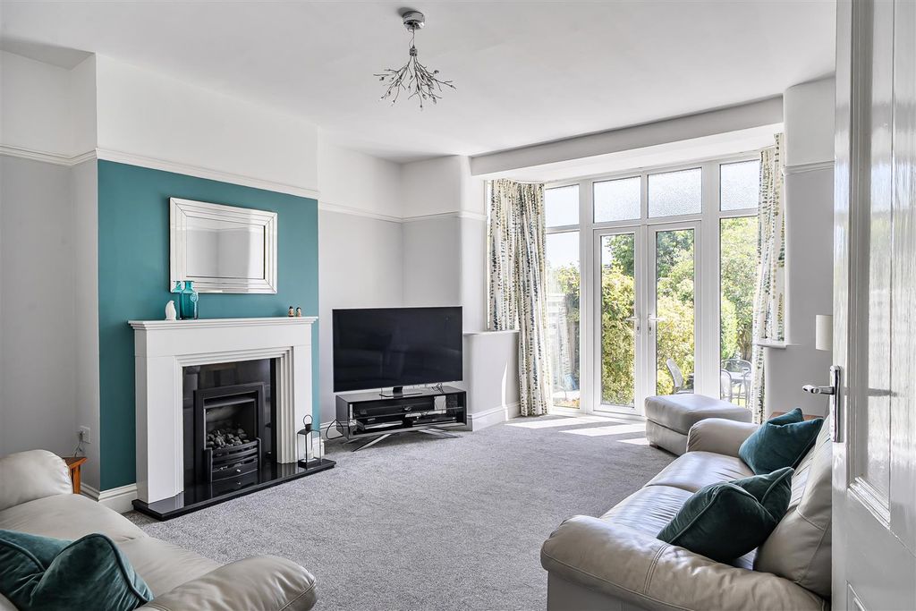 Property photo 2 of 18 1466184-14-6A144c8B300c7.Jpg