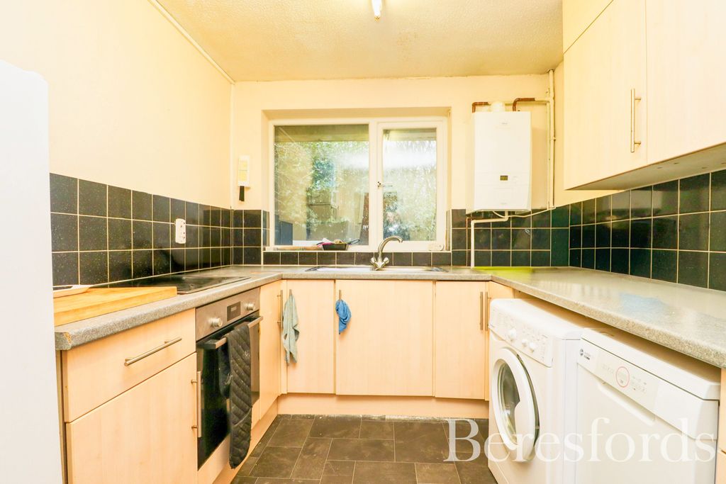 Property photo 3 of 14 Picture 3