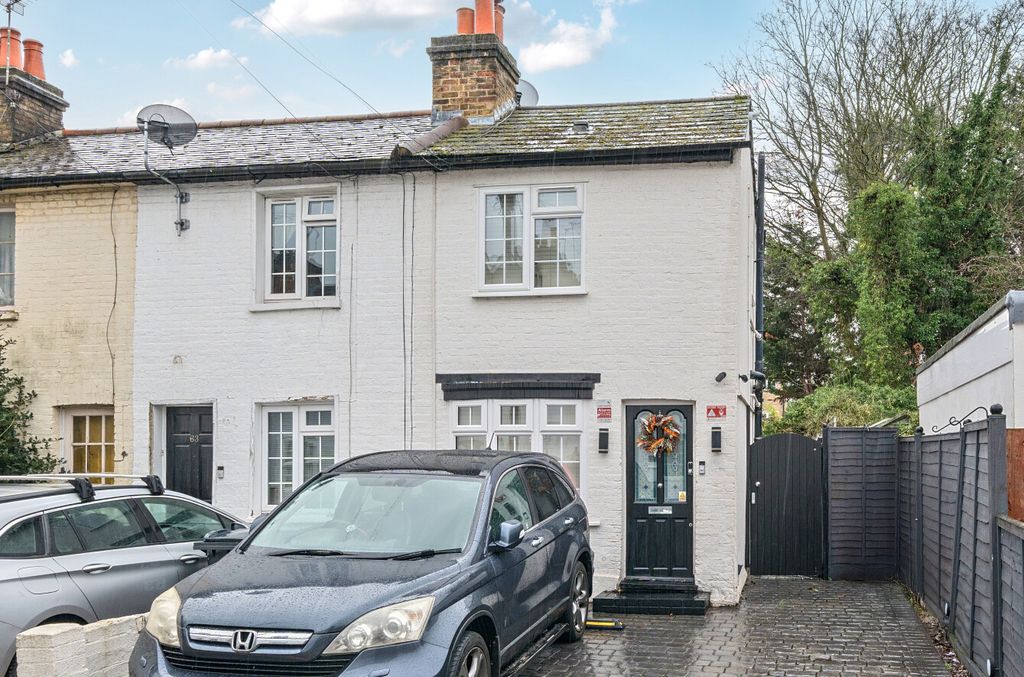 Property photo 1 of 11 1396103-20-696640...