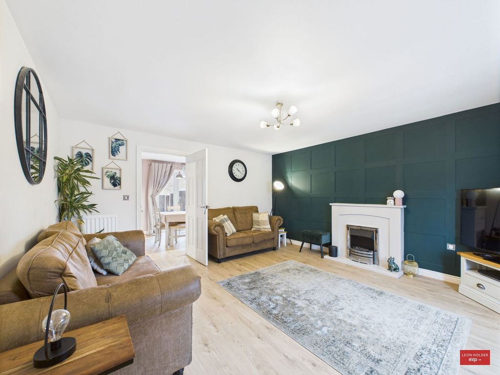 Property photo 3 of 19