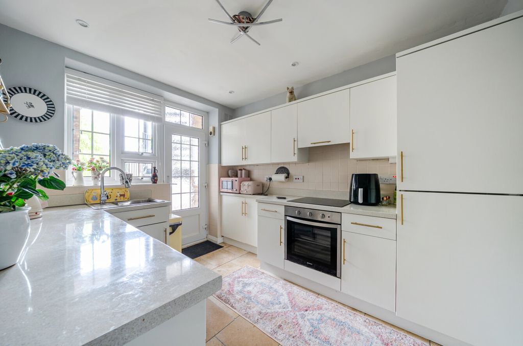 Property photo 3 of 12 1469427-28-6A1973...