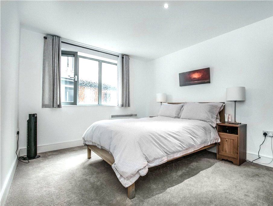 Property photo 3 of 8 Bedroom