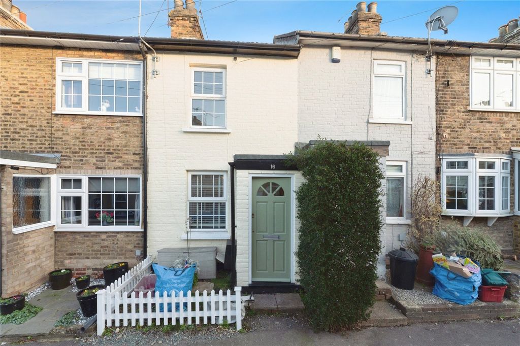 Property photo 1 of 17 Internal