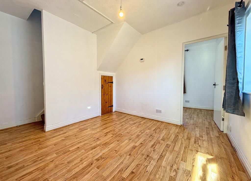 Property photo 3 of 7 Img_6034_Lzn.Jpg