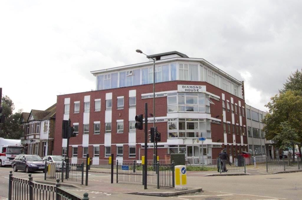 Property photo 3 of 6 Serviced Office To Rent In Lower Richmond Road, Ri