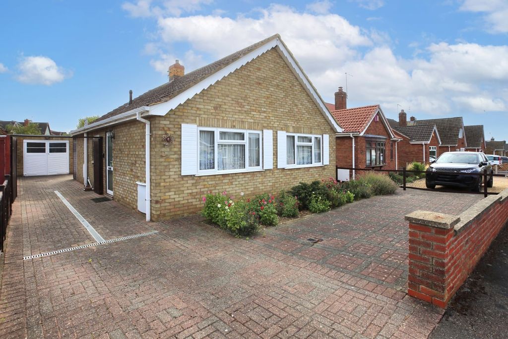 Property photo 1 of 33
