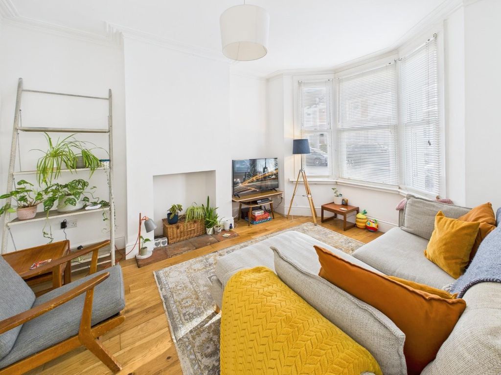 Property photo 2 of 29 Cam01576G0-Pr0334-Still004.Jpg