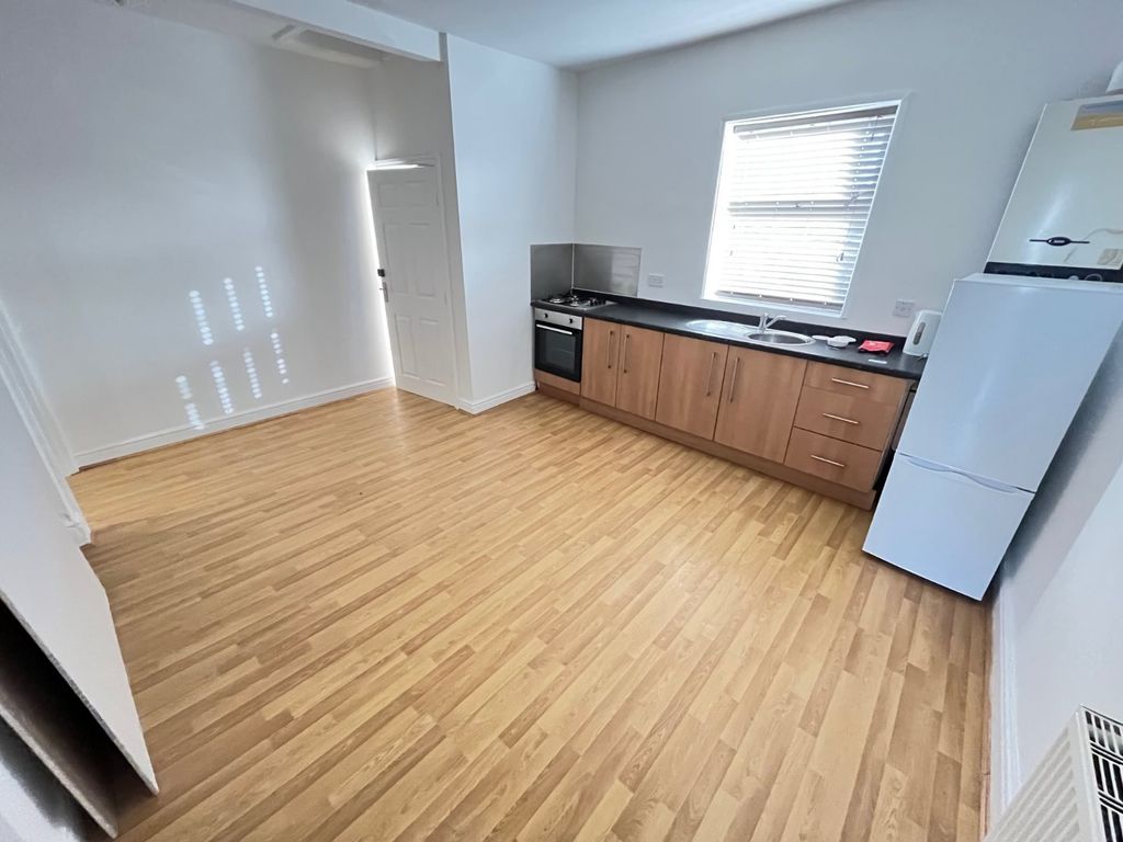 Property photo 2 of 10 Picture No. 09