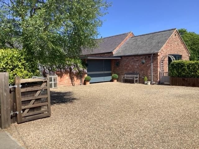 Property photo 1 of 32 Drive