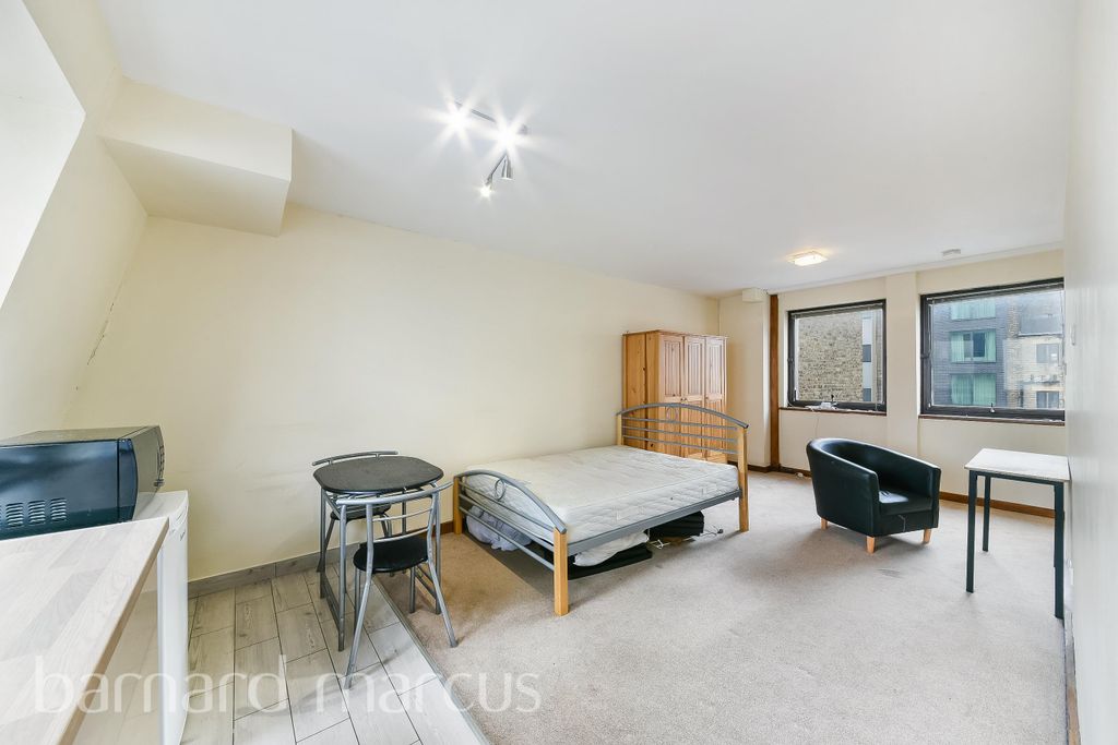 Property photo 2 of 8 Image