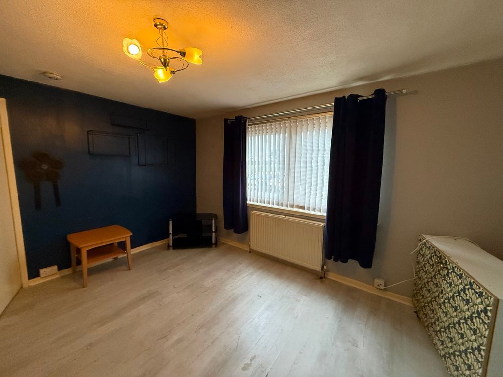 Property photo 3 of 7 Photo 3