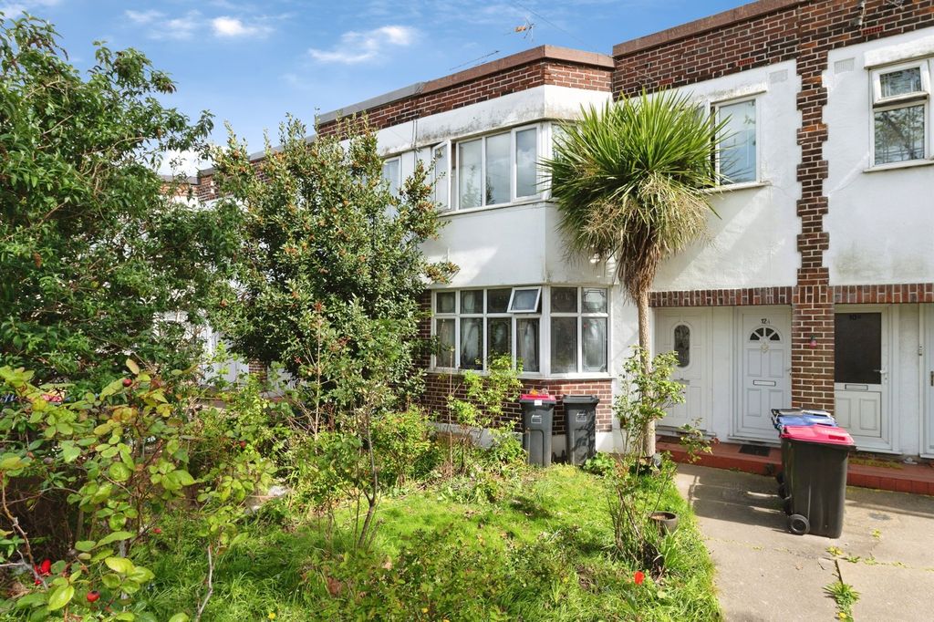 Property photo 1 of 15 Front