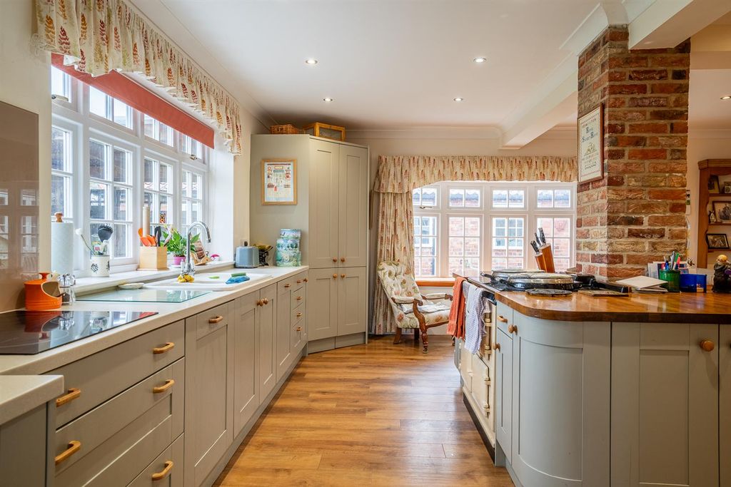 Property photo 2 of 28 Cbf-23.Jpg