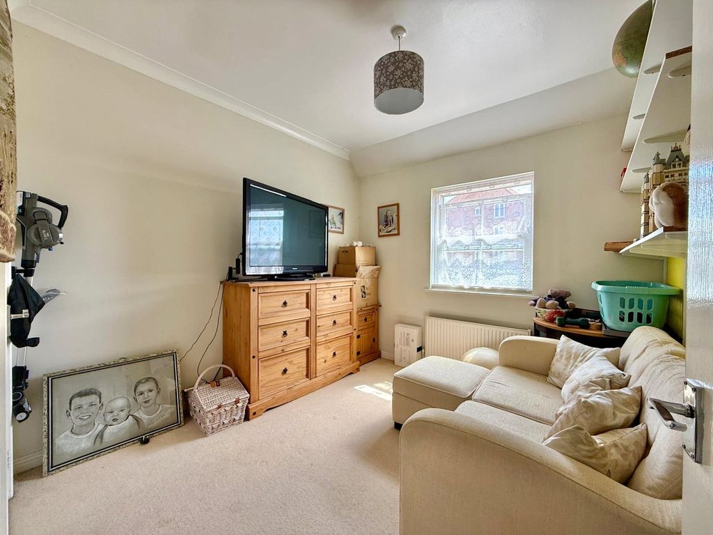 Property photo 2 of 13 Picture No. 03