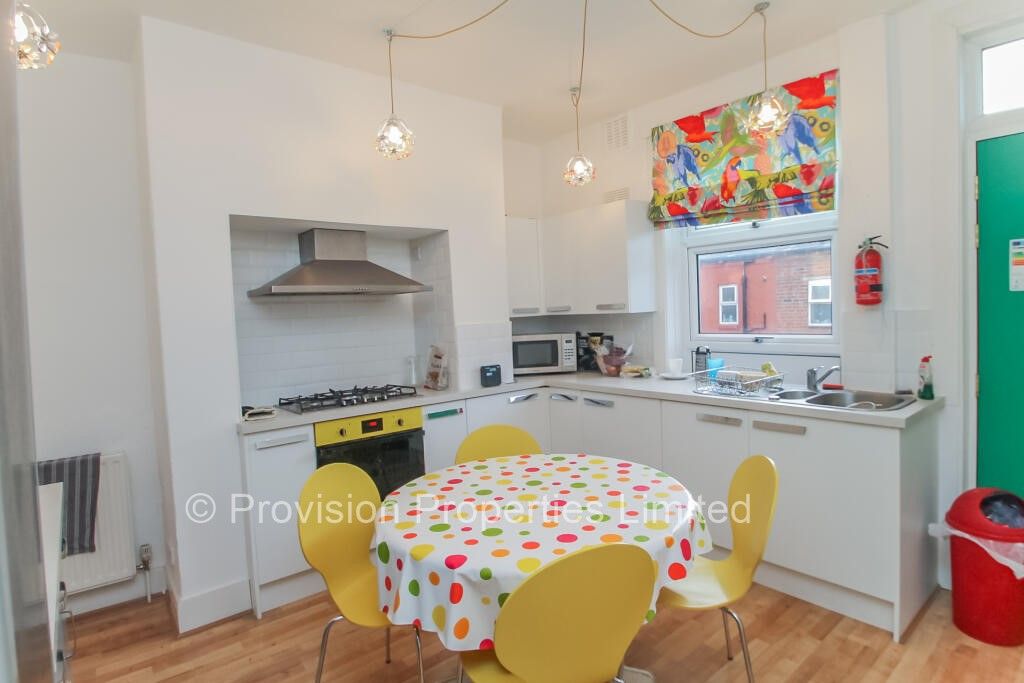 Property photo 3 of 7 Photo