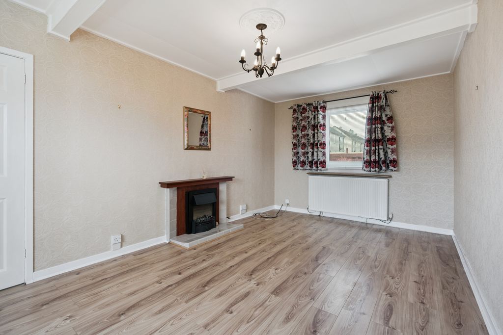 Property photo 3 of 15 General Dsc09539