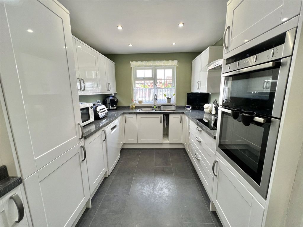 Property photo 2 of 15 Picture No. 07