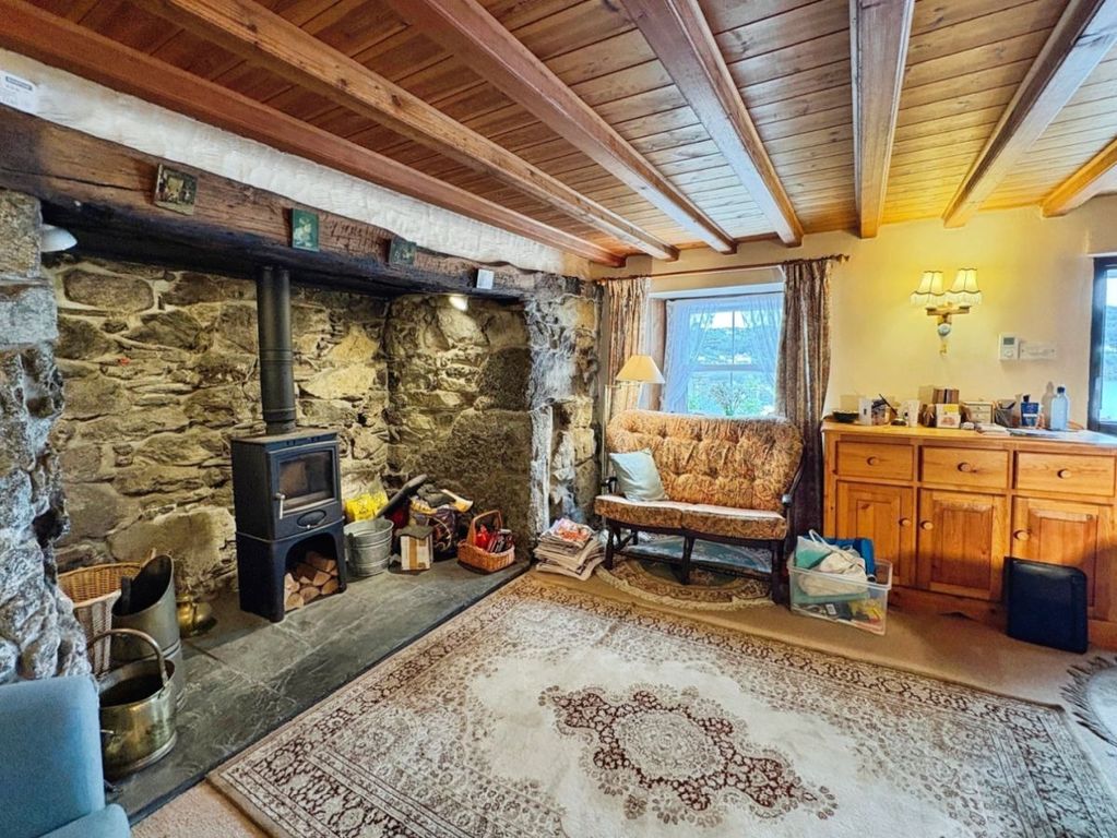 Property photo 3 of 23