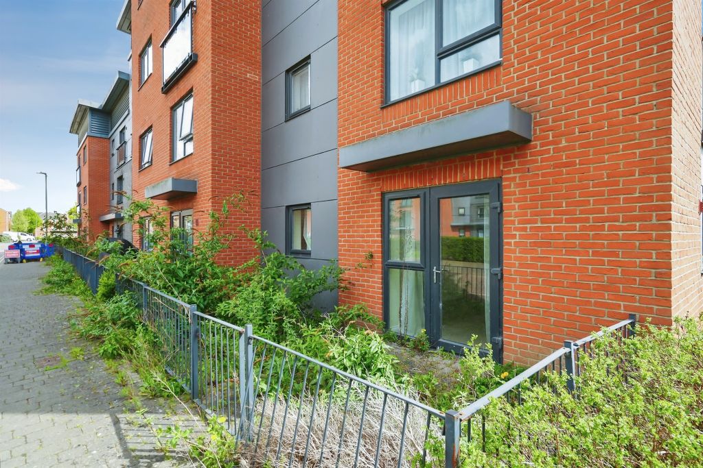 Property photo 2 of 10