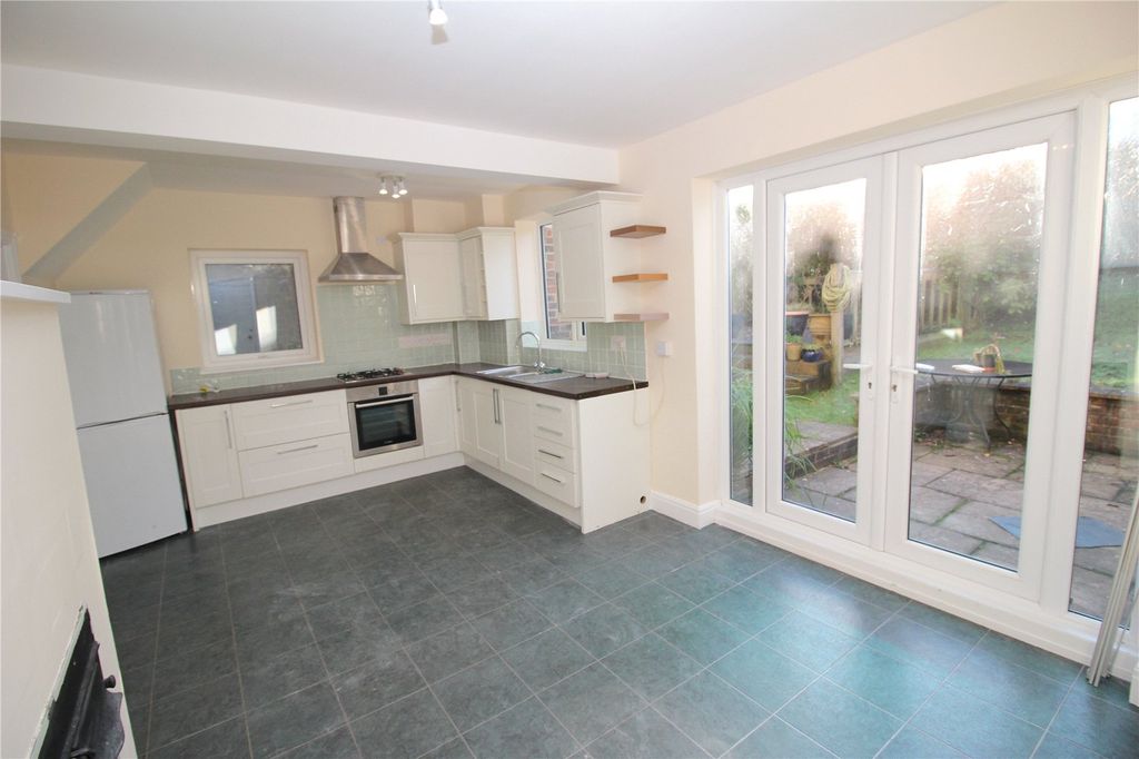 Property photo 3 of 11 Picture No. 21