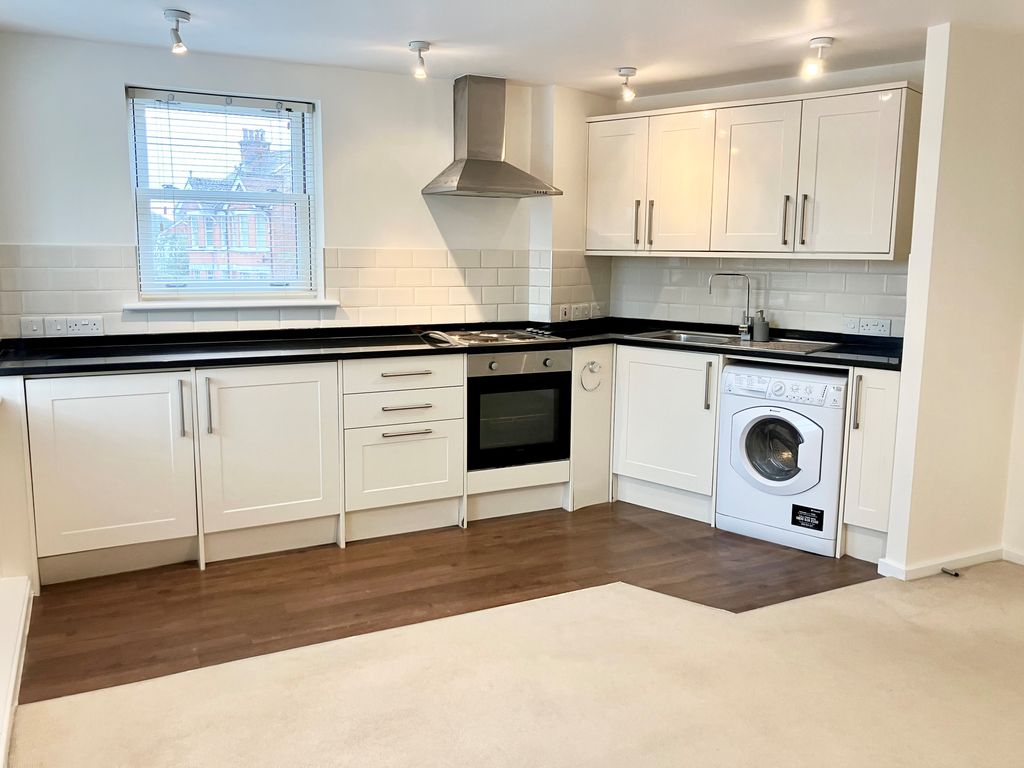 Property photo 2 of 6