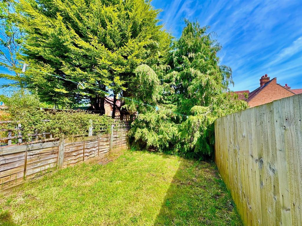 Property photo 2 of 9 Garden..Jpg