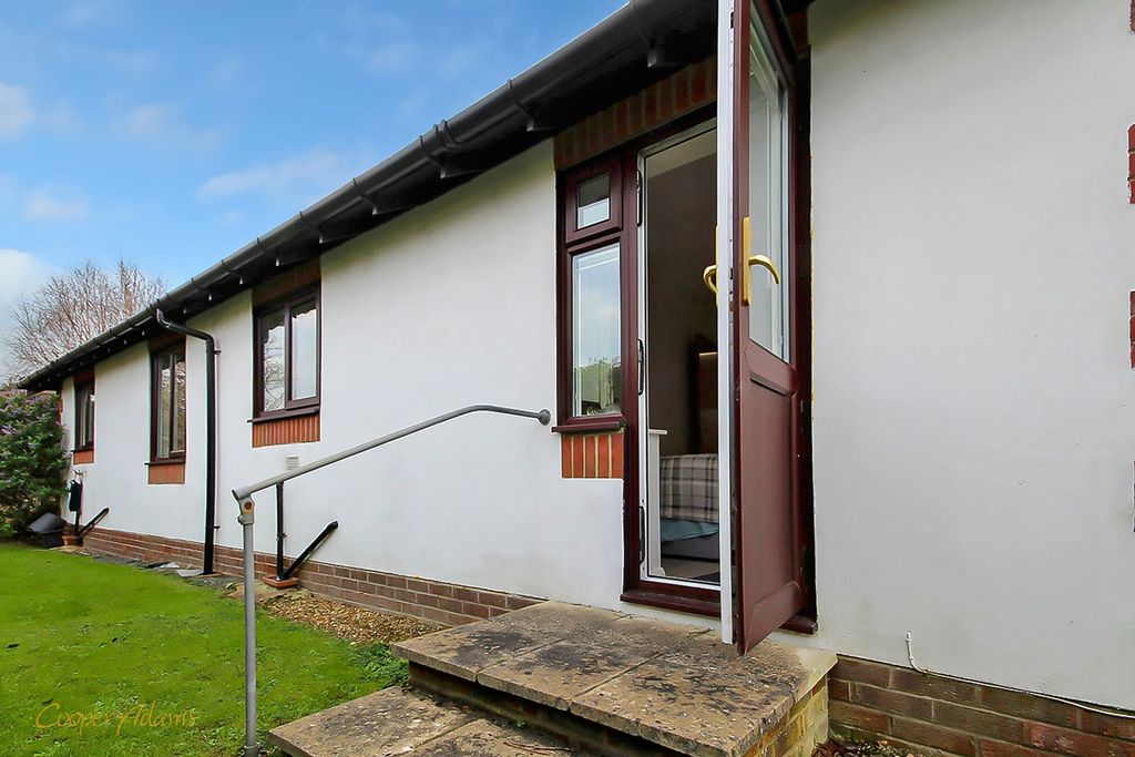 Property photo 2 of 7 Rear