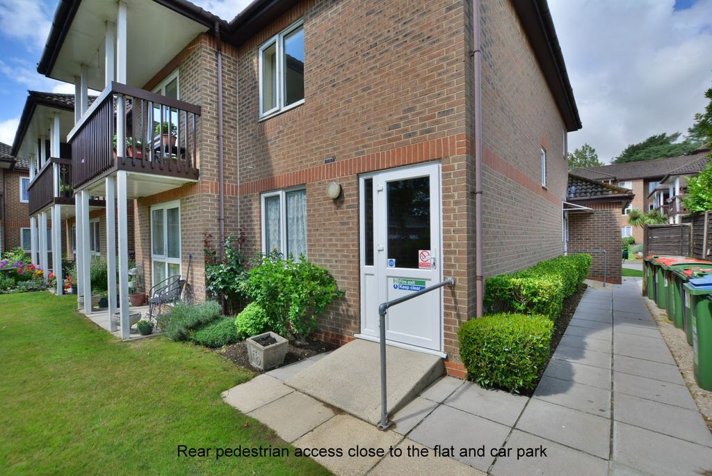 Property photo 3 of 18