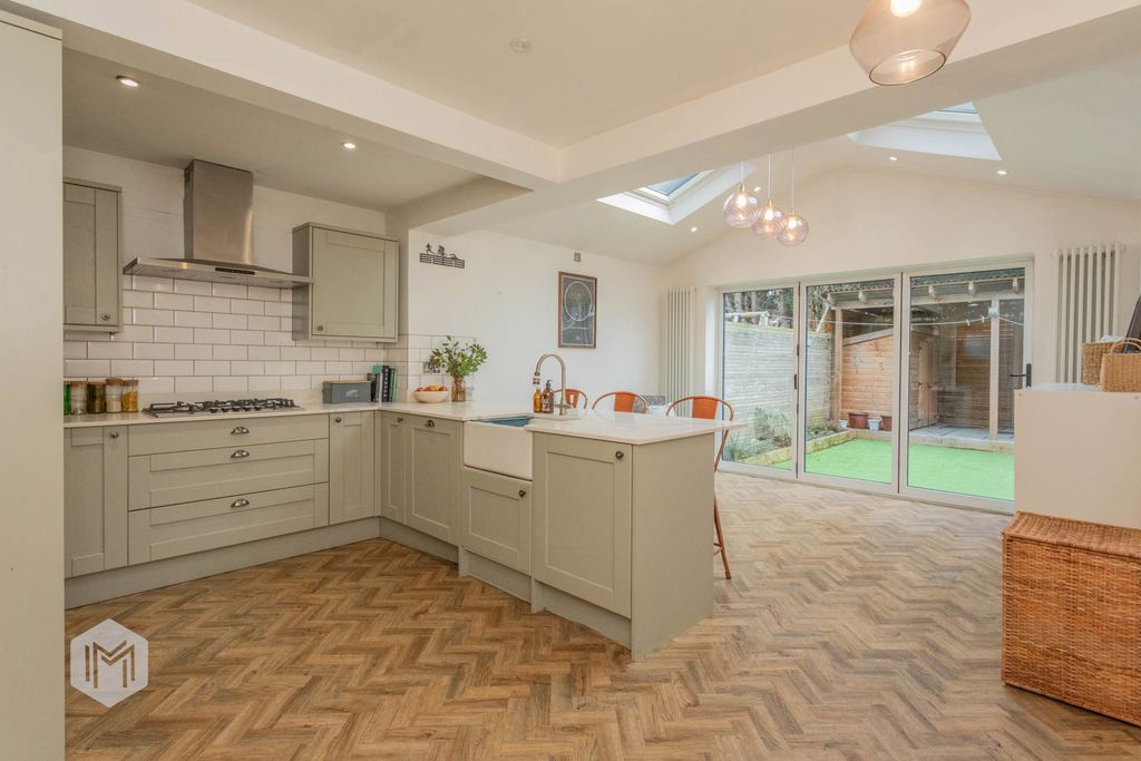 Property photo 2 of 34 Photograph