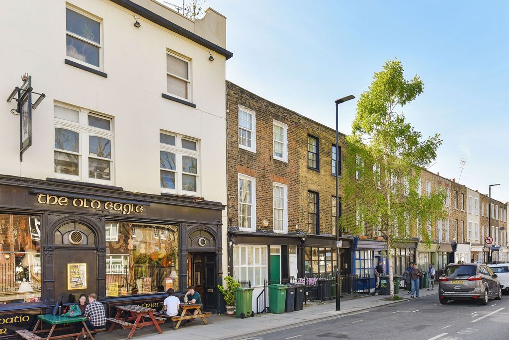 Property photo 3 of 9