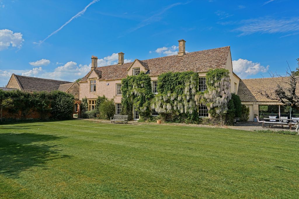 Property photo 1 of 27 Image