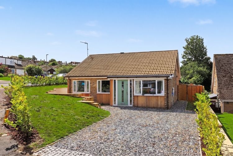 Property photo 1 of 9 330829