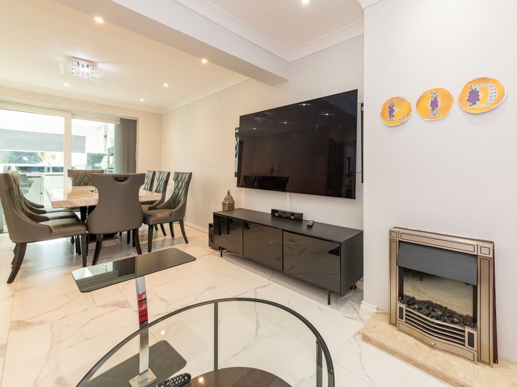 Property photo 1 of 42