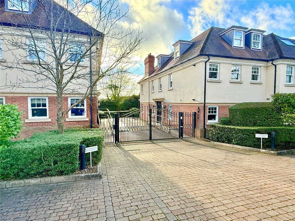 Property photo 1 of 16 Picture No. 27
