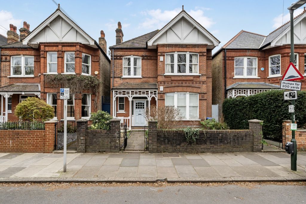 Property photo 1 of 13