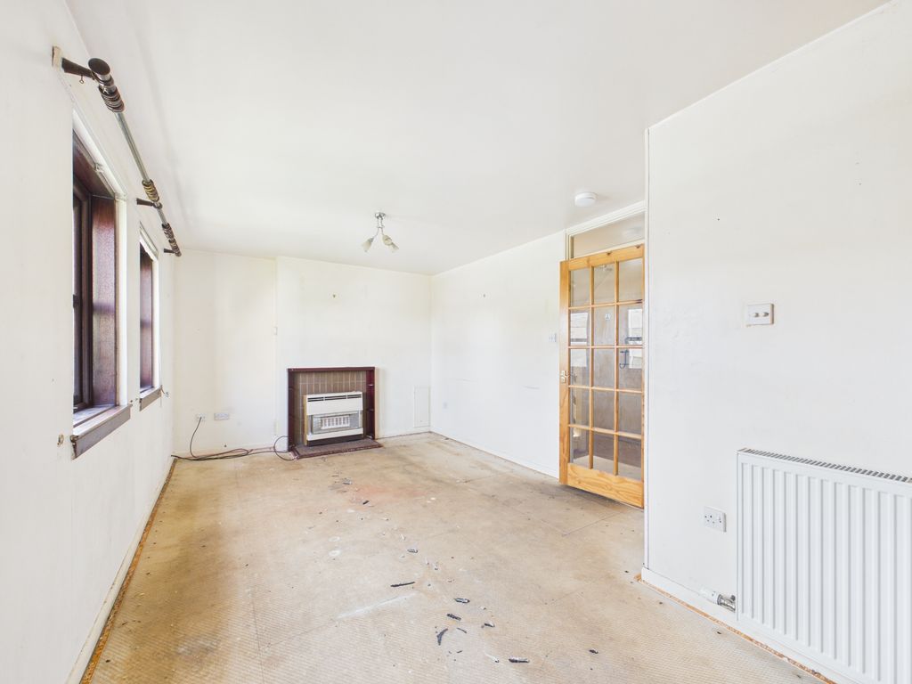 Property photo 2 of 14 Cam03481G0-Pr0166-Still006