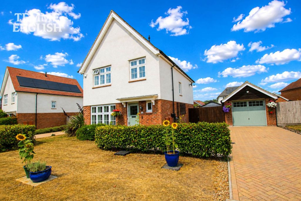 Property photo 1 of 35