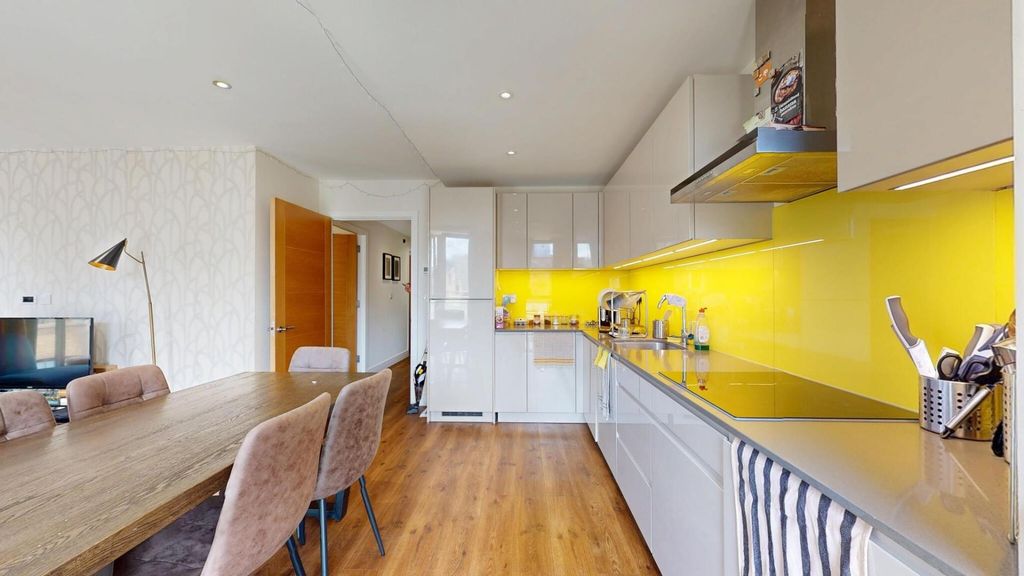 Property photo 3 of 16 687Fc321c70253A7E9Fdd19E_A704B95916c2Cdc97A700Aa29