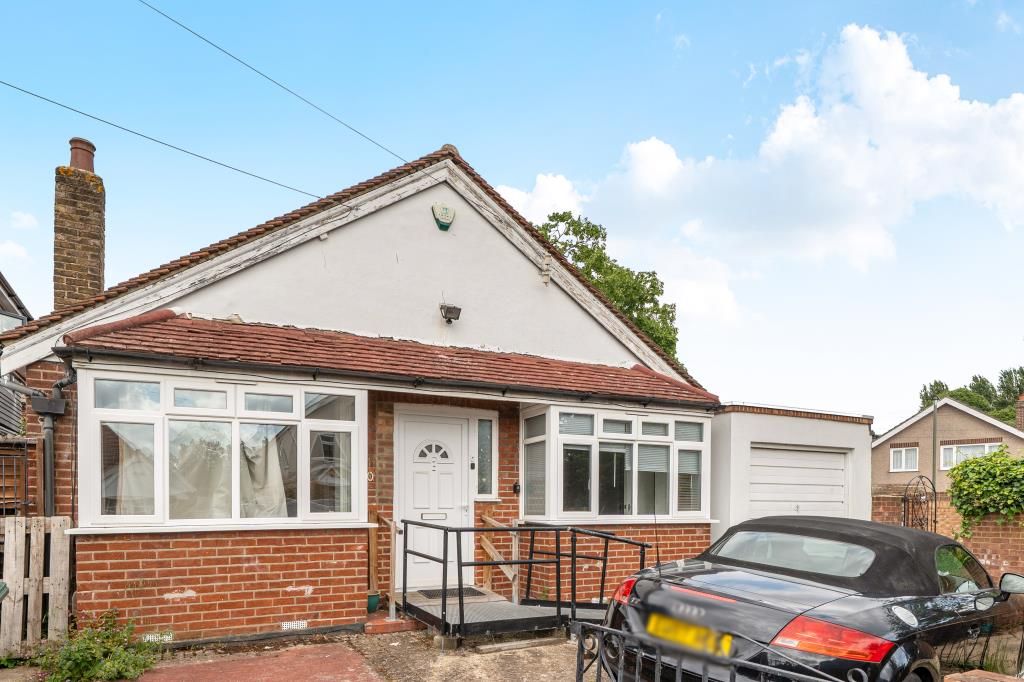 Property photo 1 of 18 External View